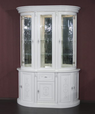 Витрина трехдверная Милан 11-01. Фото