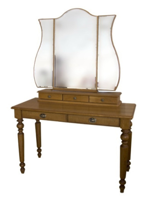 Стол туалетный Лика ММ-137-06 фото Стол туалетный Лика ММ-137-06. Фото №4